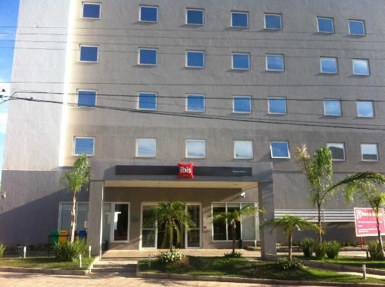 HOTEL IBIS MONTES CLAROS